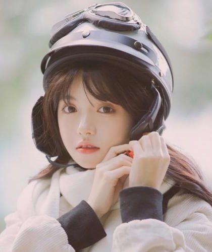 【付费短篇】六旬皇帝对我一见钟情作者：昭瑶