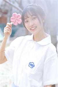 校花学姐从无绯闻，直到我上大学作者：隔胳呜呜