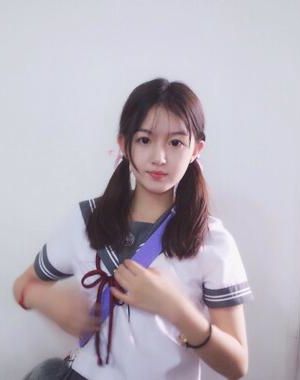 《少女的野犬》作者：曲小蛐